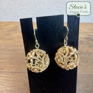 Vintage Gold Tone Filigree Sphere Dangle Earrings Floral Openwork Boho